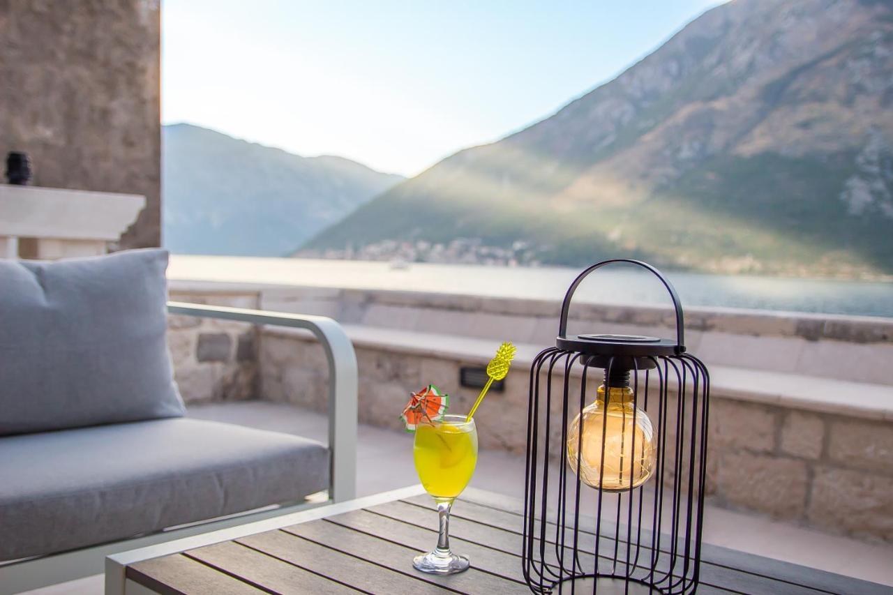 Pallazo Uniqato Seafront Kotor Exterior foto